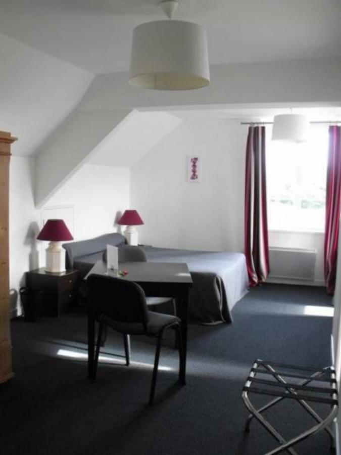 Hotel La Roche Du Marais Omonville-la-Petite Habitación foto