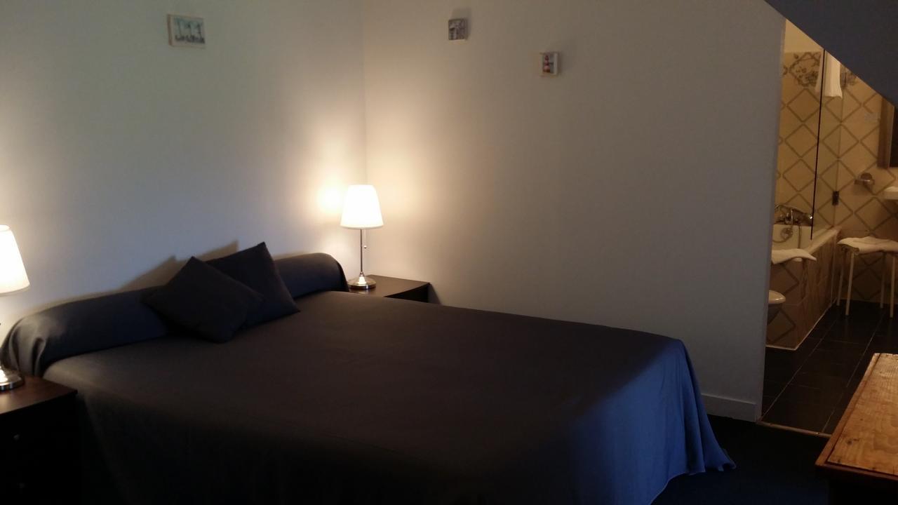 Hotel La Roche Du Marais Omonville-la-Petite Habitación foto