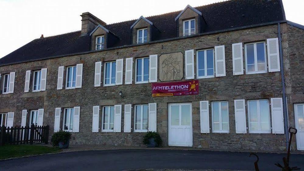 Hotel La Roche Du Marais Omonville-la-Petite Exterior foto