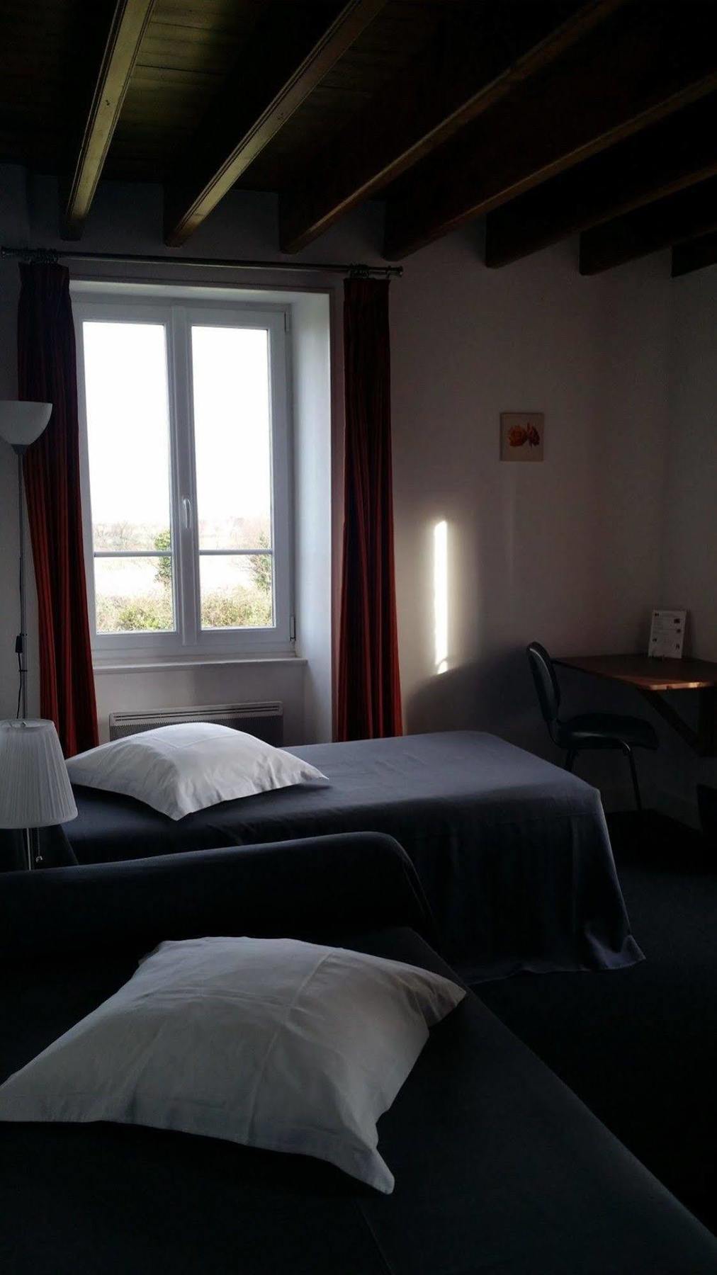 Hotel La Roche Du Marais Omonville-la-Petite Exterior foto